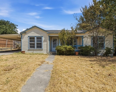 809 S Brazos Street - Photo Thumbnail 1