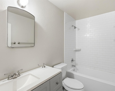 809 S Brazos Street - Photo Thumbnail 13