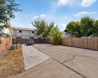 222 W Union Bower Road - Photo Thumbnail 30