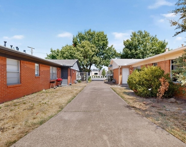 222 W Union Bower Road - Photo Thumbnail 28