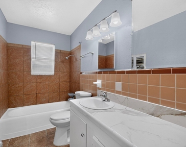 222 W Union Bower Road - Photo Thumbnail 19