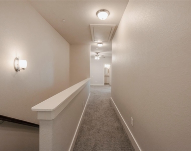 825 Eaglescliffe Landing - Photo Thumbnail 13
