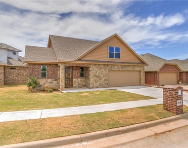 1318 Lauren Lane - Photo Thumbnail 1