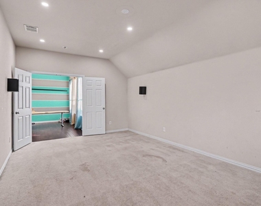 1344 Valley Vista Drive - Photo Thumbnail 23