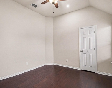 1344 Valley Vista Drive - Photo Thumbnail 18