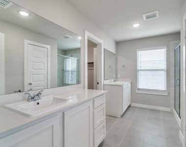 2717 Green River Road - Photo Thumbnail 5