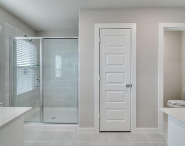 2717 Green River Road - Photo Thumbnail 6