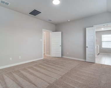2717 Green River Road - Photo Thumbnail 4