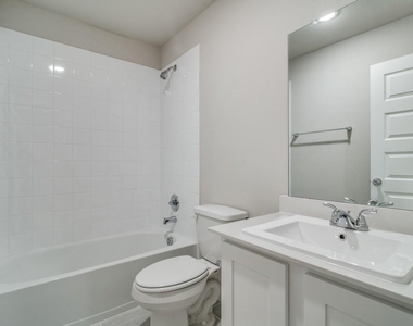 2717 Green River Road - Photo Thumbnail 10