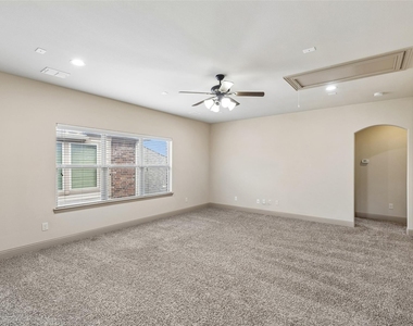 4944 Dominion Boulevard - Photo Thumbnail 16
