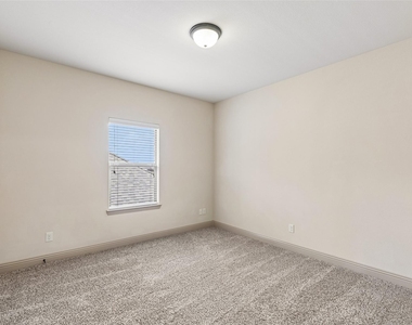 4944 Dominion Boulevard - Photo Thumbnail 21