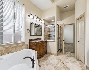 4944 Dominion Boulevard - Photo Thumbnail 13