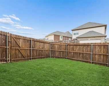 4944 Dominion Boulevard - Photo Thumbnail 25