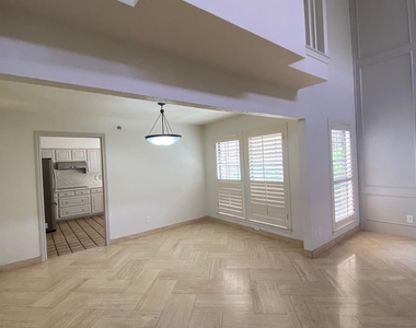 3112 San Jacinto Street - Photo Thumbnail 6