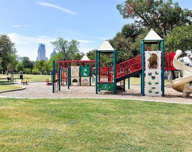 3112 San Jacinto Street - Photo Thumbnail 39