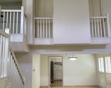 3112 San Jacinto Street - Photo Thumbnail 7