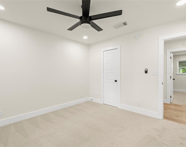 2705 Chadwick Drive - Photo Thumbnail 30