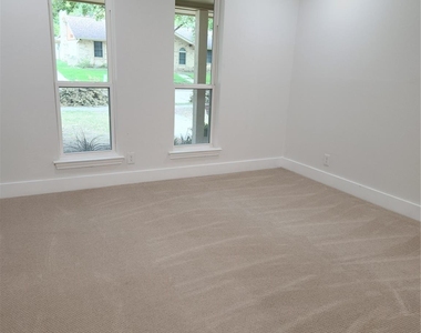 2705 Chadwick Drive - Photo Thumbnail 21