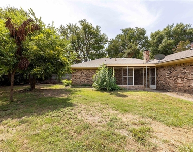 2705 Chadwick Drive - Photo Thumbnail 36
