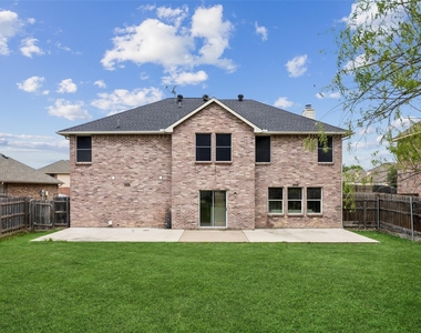 320 Mesa Verde Way - Photo Thumbnail 33