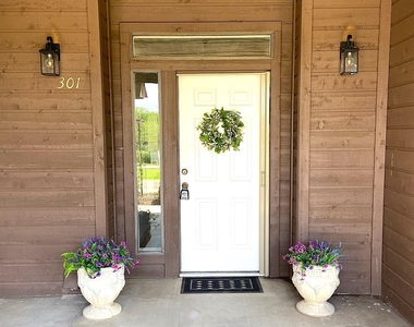 27101 Meadowmore Court - Photo Thumbnail 2