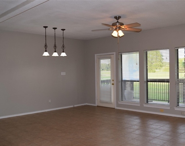 27101 Meadowmore Court - Photo Thumbnail 6