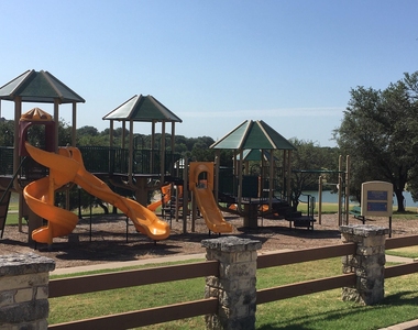27101 Meadowmore Court - Photo Thumbnail 28
