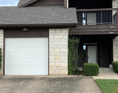 27101 Meadowmore Court - Photo Thumbnail 3