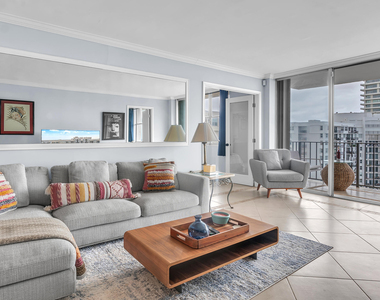 1801 S Flagler Drive - Photo Thumbnail 10