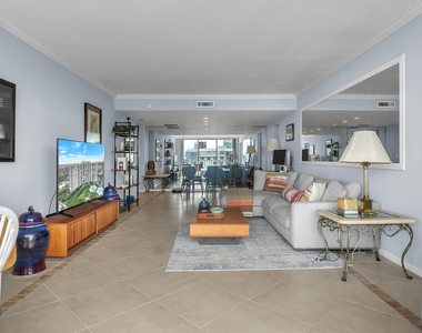 1801 S Flagler Drive - Photo Thumbnail 5
