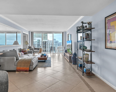 1801 S Flagler Drive - Photo Thumbnail 4
