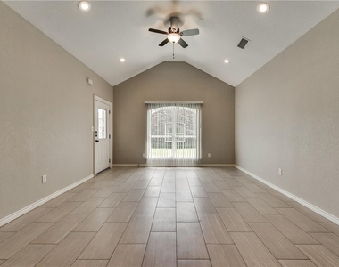 6035 Jennings Drive - Photo Thumbnail 6