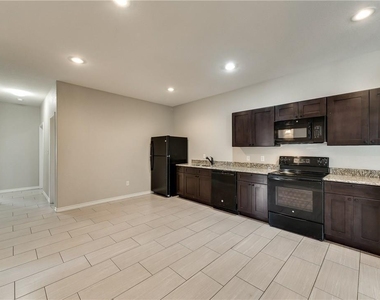 6035 Jennings Drive - Photo Thumbnail 4