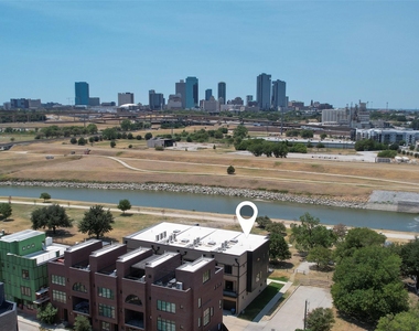 400 Vista Buena Trail - Photo Thumbnail 7