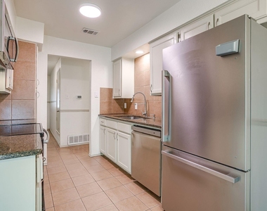 2610 N Casa Blanca Court - Photo Thumbnail 13