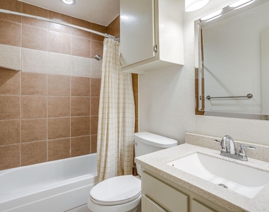 2610 N Casa Blanca Court - Photo Thumbnail 23