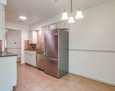 2610 N Casa Blanca Court - Photo Thumbnail 9
