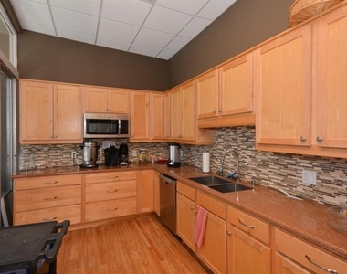 1537 E Hillsboro Boulevard - Photo Thumbnail 21