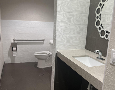 1537 E Hillsboro Boulevard - Photo Thumbnail 20