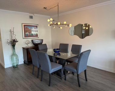 1537 E Hillsboro Boulevard - Photo Thumbnail 31