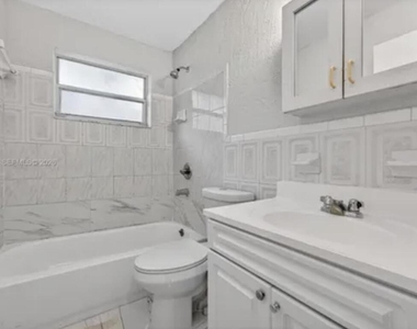 11120 Nw 6th Avenue - Photo Thumbnail 7