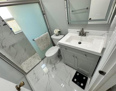 6528 Country Wood Way - Photo Thumbnail 36