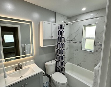 6528 Country Wood Way - Photo Thumbnail 49
