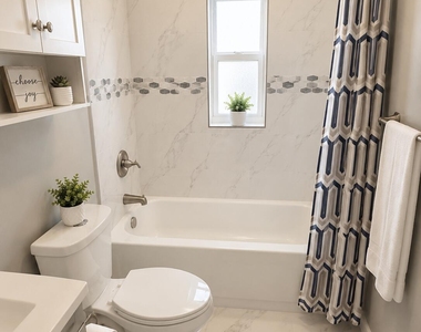6528 Country Wood Way - Photo Thumbnail 9