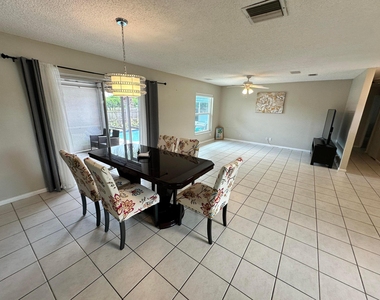 6528 Country Wood Way - Photo Thumbnail 20