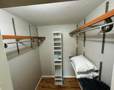 6528 Country Wood Way - Photo Thumbnail 41