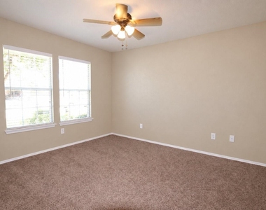 3509 Sherbrooke Place - Photo Thumbnail 3