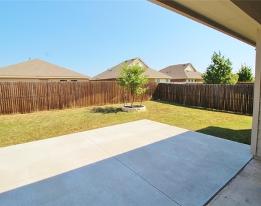 1610 Fields View Drive - Photo Thumbnail 28