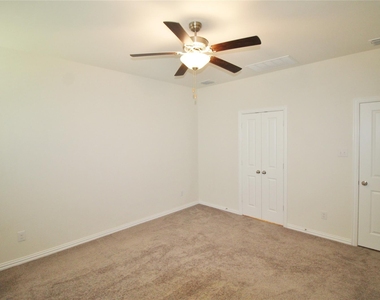 1610 Fields View Drive - Photo Thumbnail 13