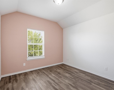 2416 Evening Stone Drive - Photo Thumbnail 21